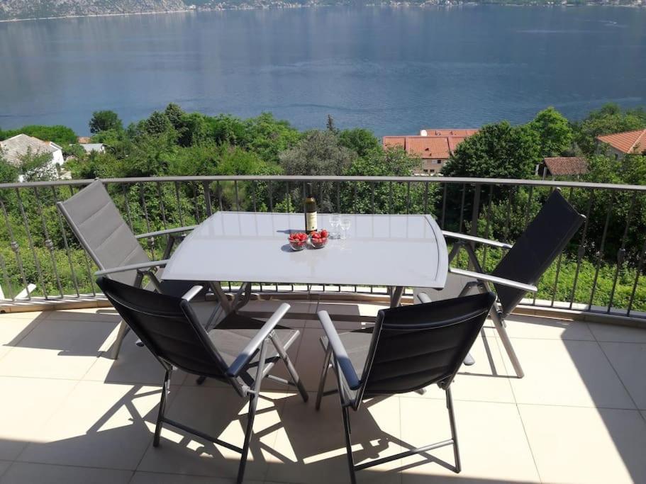 2Br Apartment With Pool Kotor Zewnętrze zdjęcie