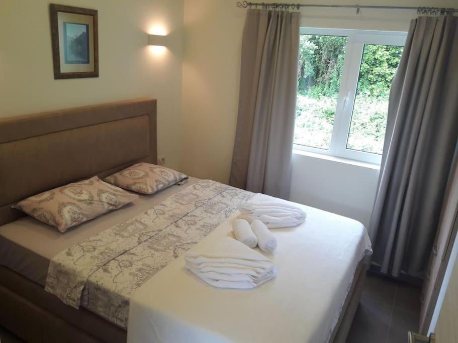 2Br Apartment With Pool Kotor Zewnętrze zdjęcie