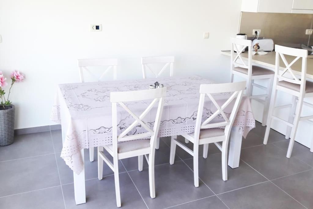 2Br Apartment With Pool Kotor Zewnętrze zdjęcie